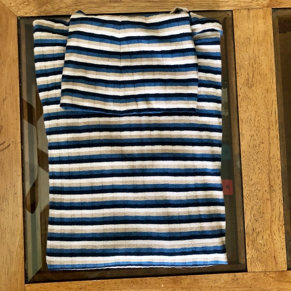 Colorful Ribbed Striped Turtleneck - Picture 3 of 4